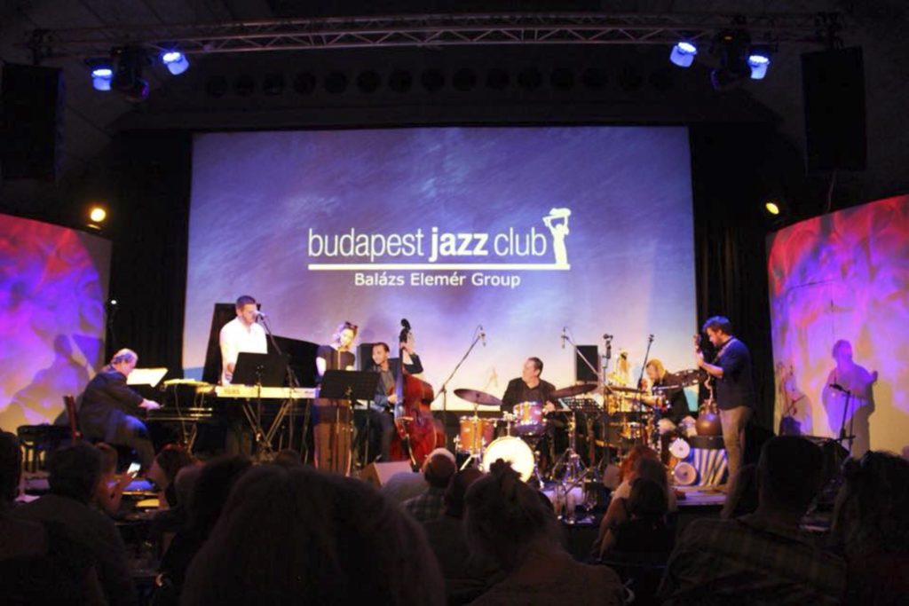 Jazzmusikere på scene