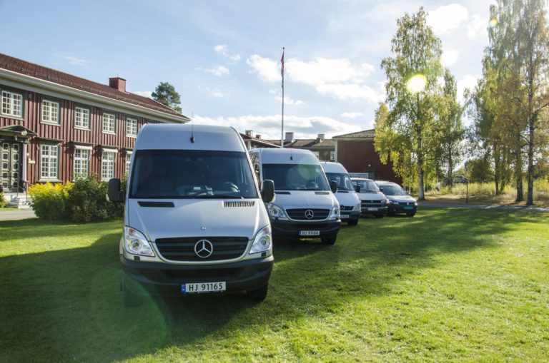 Minibusser på rekke